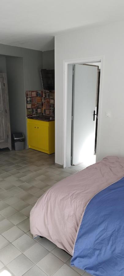 Studio Cosi Idealement Place Au Coeur De Ville Бурж Екстериор снимка